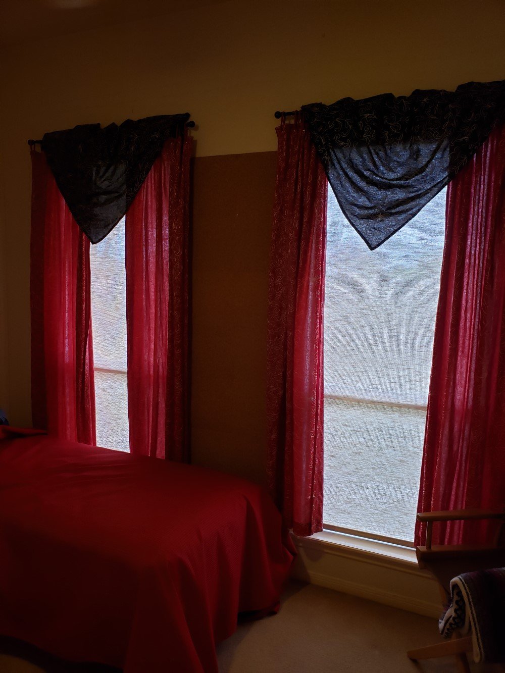 Designer Roller Shades with Fabric Wrapped Fascia in Jourdanton, TX
