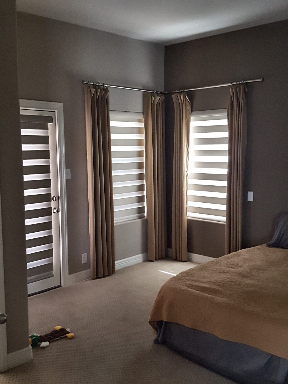 Powered Vision Banded Shades in New Braunfels, TX